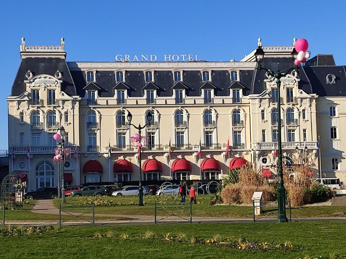 Un Nid D ' Amour Cabourg Luaran gambar